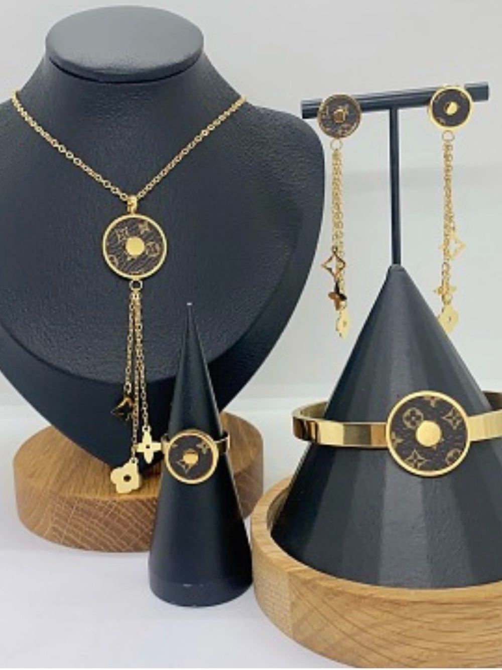 Gold-Tone Floral Medallion Jewelry Set - Necklace, Bracelet, Earrings, Ring